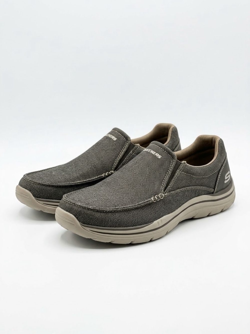 NIB Skechers Men's Memory Foam Slip-On Canvas Casual Shoes Size 10